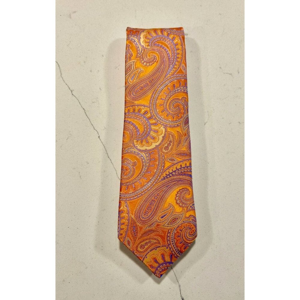 Ike Behar New York 100% Silk Paisley Necktie in Orange/Purple